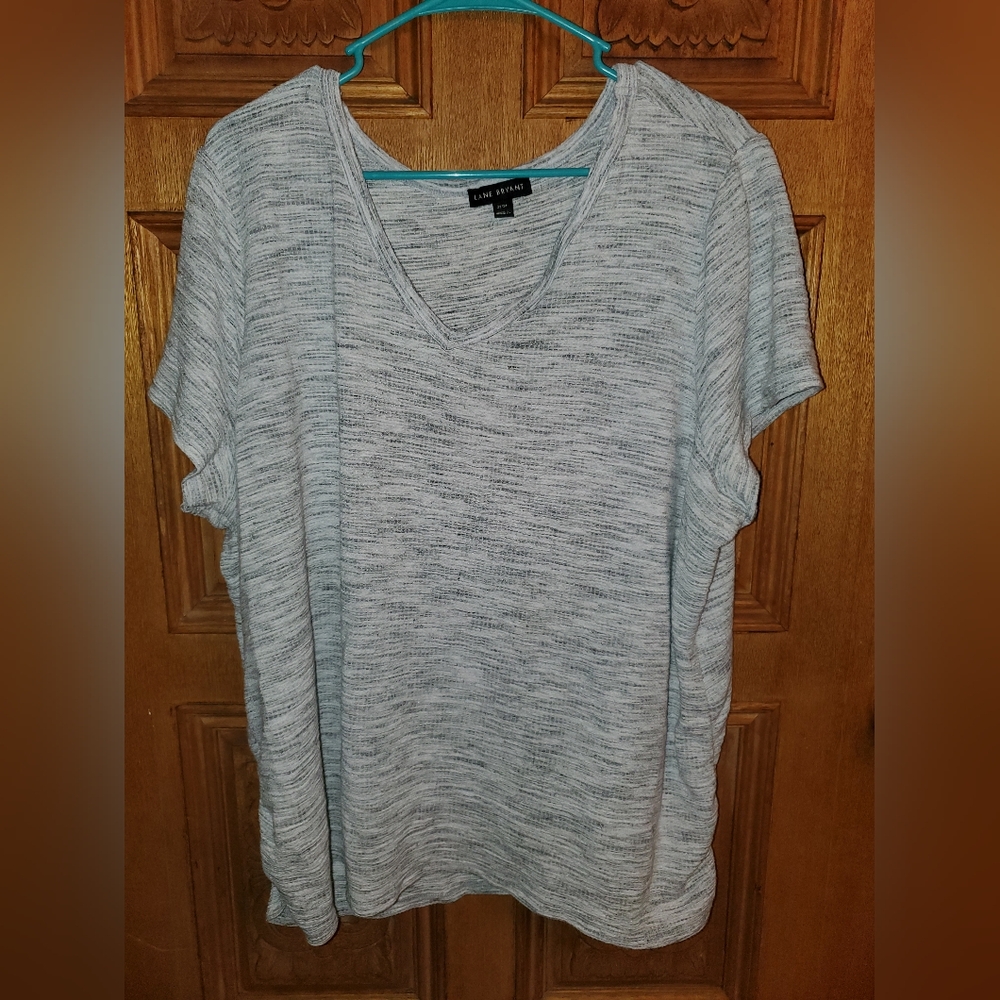 Lane Bryant top size  22-24